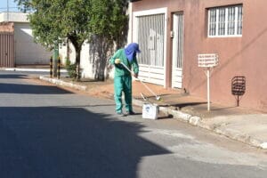 PREFEITURA INTENSIFICA OBRAS DE ASSENTAMENTO DE MEIO-FIO EM DIVERSOS BAIRROS PREFEITURA INTENSIFICA OBRAS DE ASSENTAMENTO DE MEIO-FIO EM DIVERSOS BAIRROS