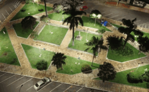 PRAÇA TUIUTI GANHA NOVA ILUMINAÇÃO EM LED E FICA MAIS BONITA E SEGURA