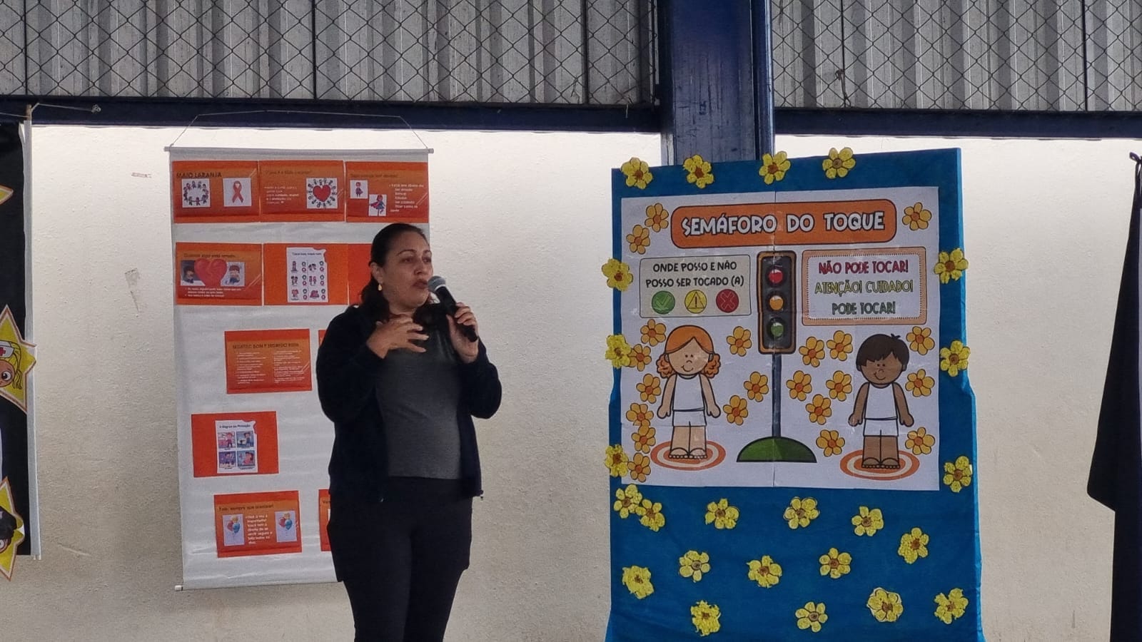 ESCOLA PROMOVE RODA DE CONVERSA SOBRE PREVENÇÃO AO ABUSO INFANTIL DURANTE A CAMPANHA MAIO LARANJA
