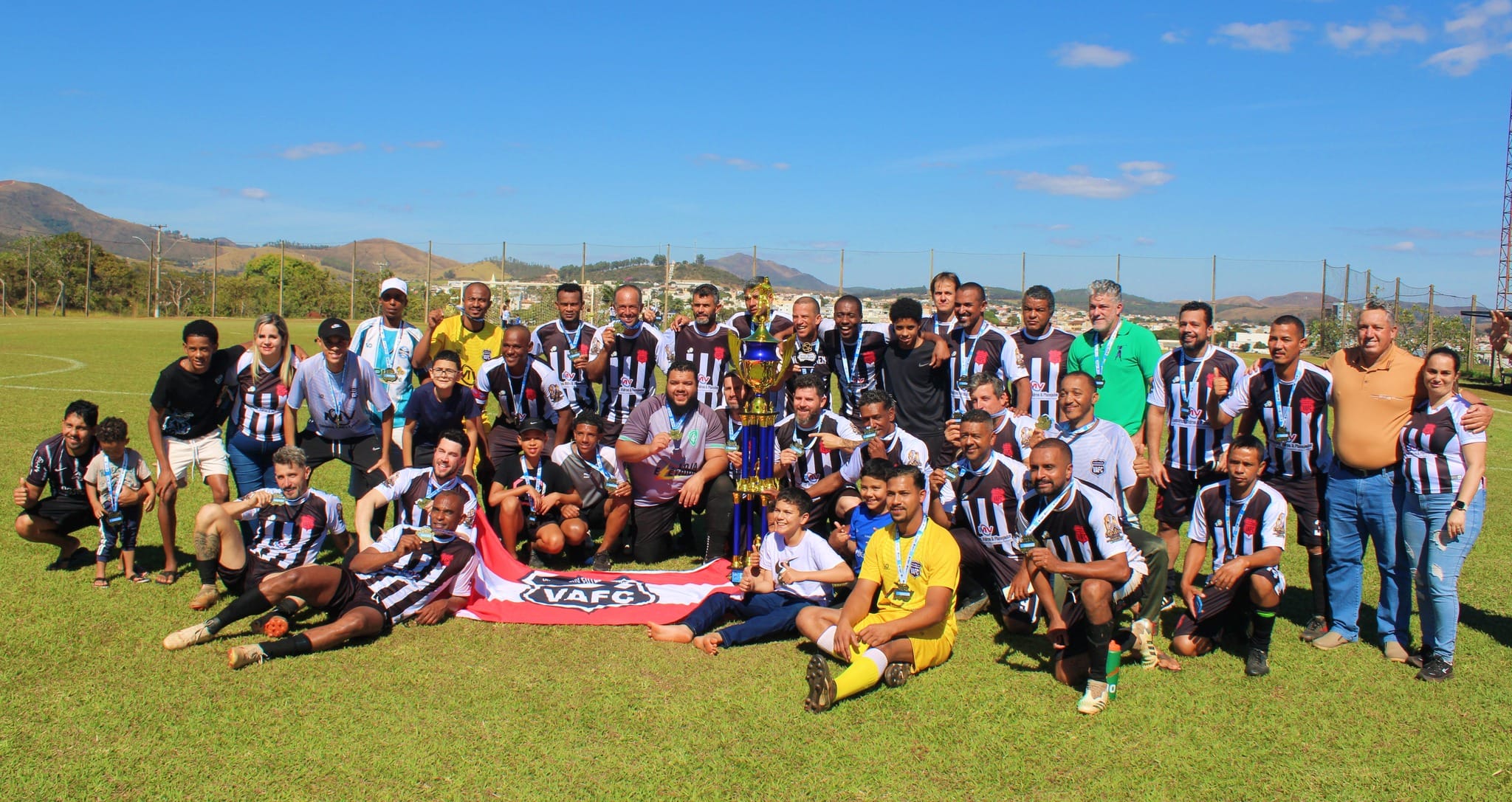 VILA AGRENY CONQUISTA O TÍTULO DO CAMPEONATO MASTER DE FUTEBOL EM FINAL EMOCIONANTE NO POLIESPORTIVO VILA AGRENY CONQUISTA O TÍTULO DO CAMPEONATO MASTER DE FUTEBOL EM FINAL EMOCIONANTE NO POLIESPORTIVO