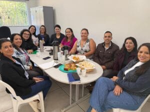 REUNIÃO TÉCNICA INTEGRA EQUIPES DO CRAS E CREAS PARA FORTALECER O ATENDIMENTO SOCIOASSISTENCIAL NO SEGUNDO SEMESTRE REUNIÃO TÉCNICA INTEGRA EQUIPES DO CRAS E CREAS PARA FORTALECER O ATENDIMENTO SOCIOASSISTENCIAL NO SEGUNDO SEMESTRE