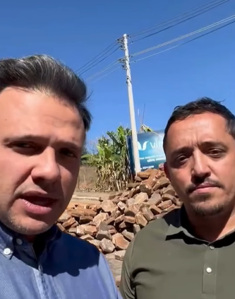 DR. PAULO E SECRETÁRIO DE OBRAS ACOMPANHAM AS MELHORIAS NA INFRAESTRUTURA URBANA DE PIUMHI DR. PAULO E SECRETÁRIO DE OBRAS ACOMPANHAM AS MELHORIAS NA INFRAESTRUTURA URBANA DE PIUMHI
